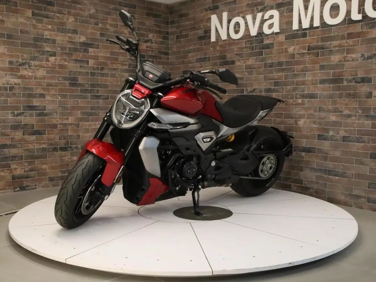 Ducati XDiavel V4 (2025 - 26) (3)