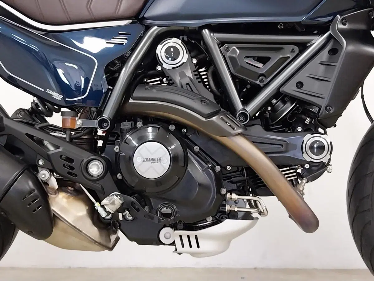 Ducati Scrambler 800 Nightshift (2023 - 24) (12)