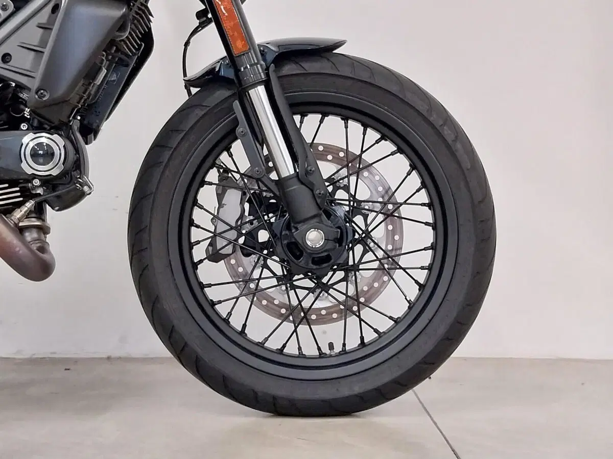 Ducati Scrambler 800 Nightshift (2023 - 24) (13)