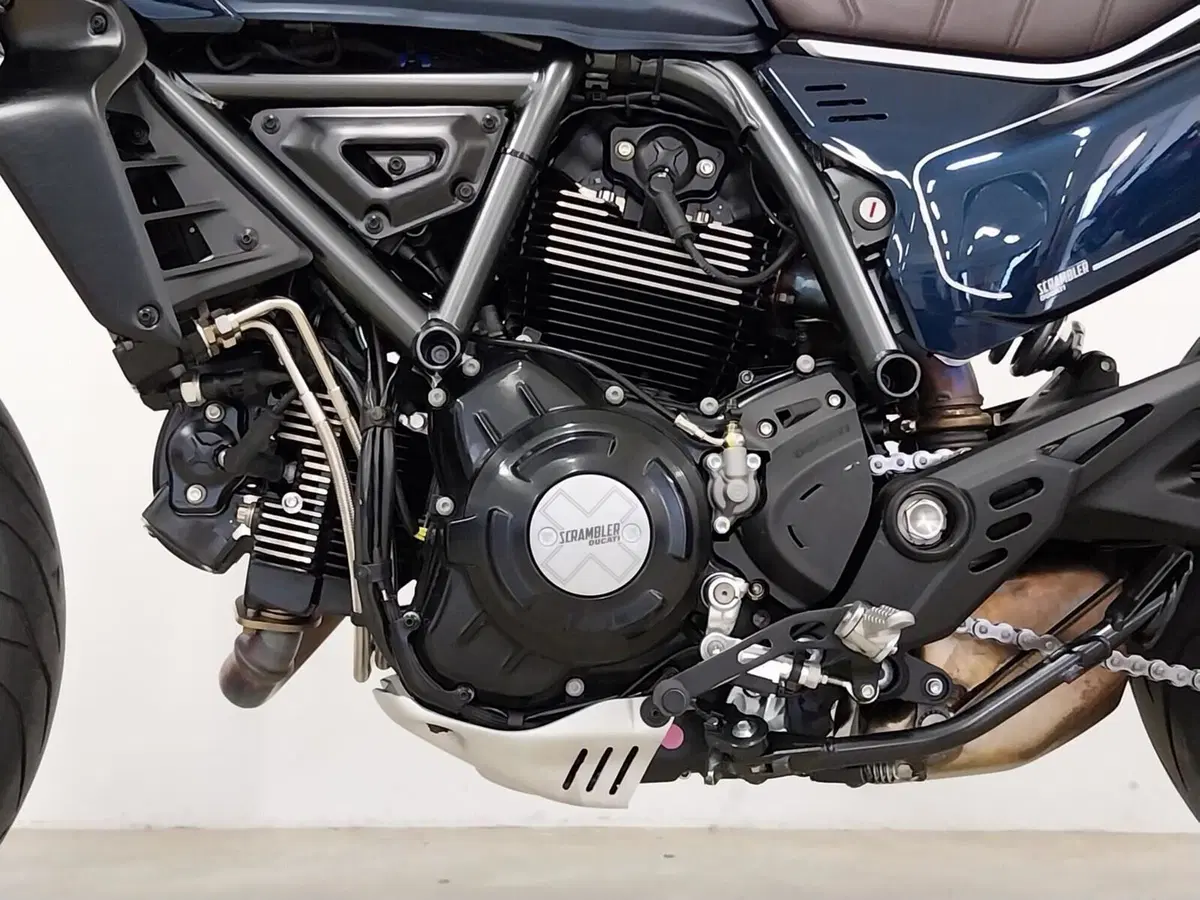 Ducati Scrambler 800 Nightshift (2023 - 24) (15)