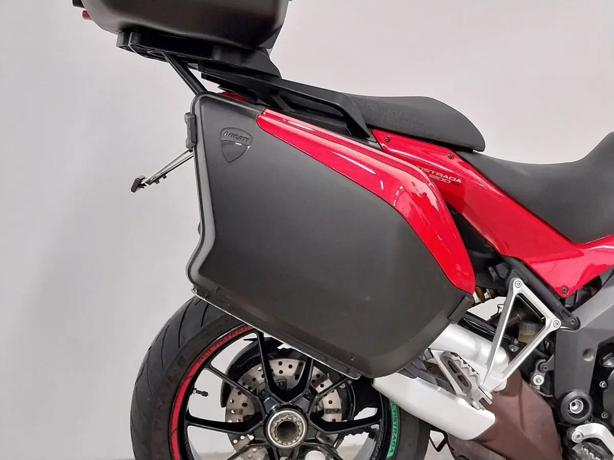 Ducati Multistrada 1200 S Touring (2010 - 12) (11)