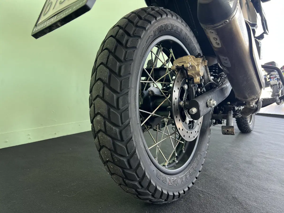 Royal Enfield Himalayan 411 (2021 - 24) (16)