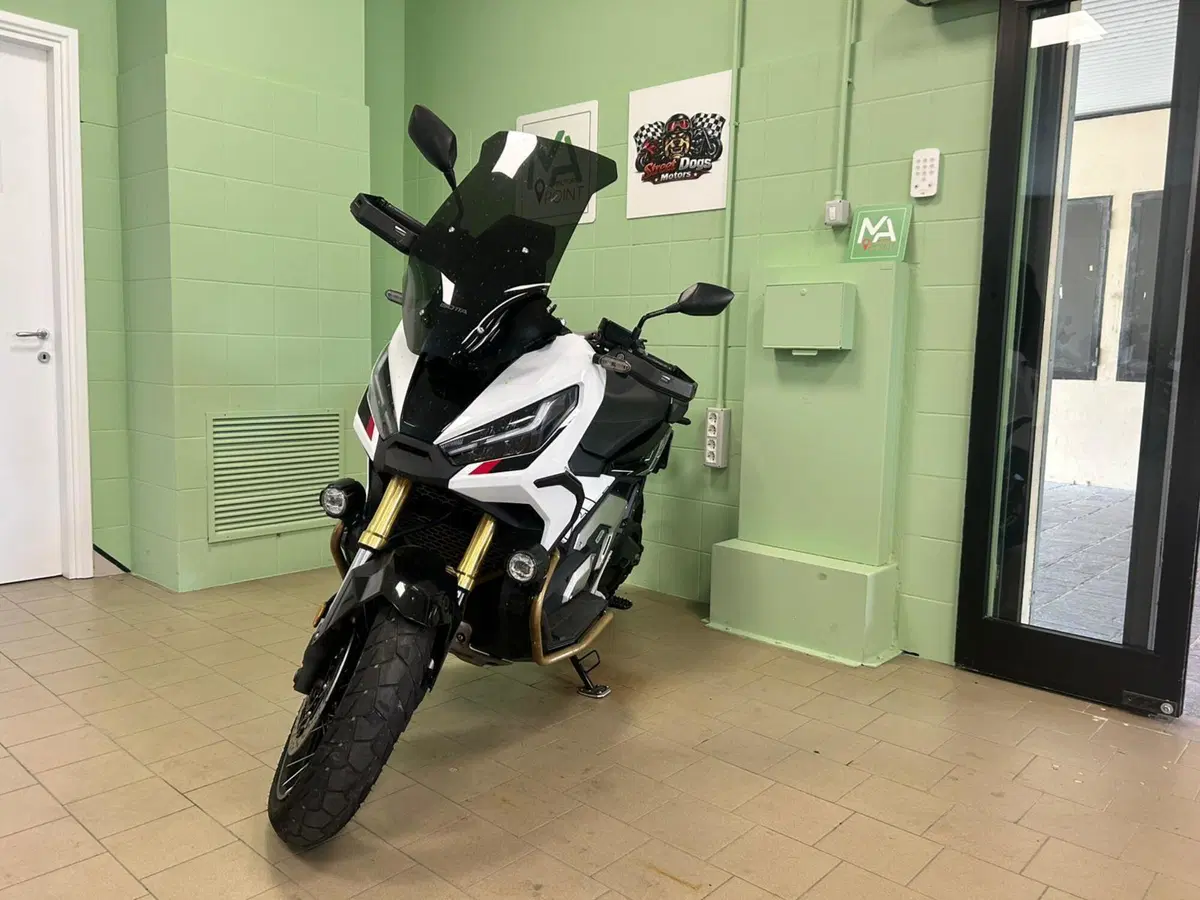 Honda X-ADV 750 DCT Adventure (2021 - 24) (4)