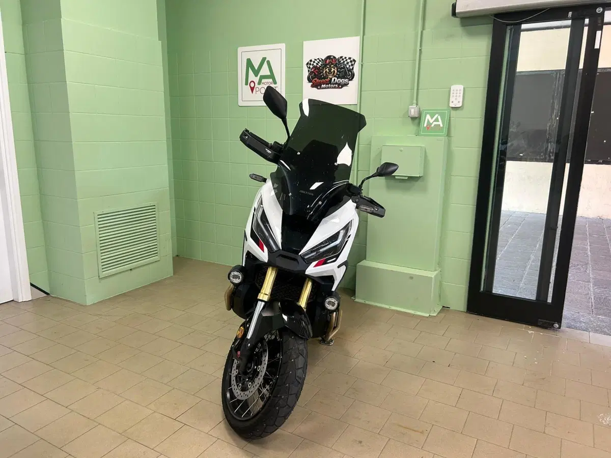 Honda X-ADV 750 DCT Adventure (2021 - 24) (17)
