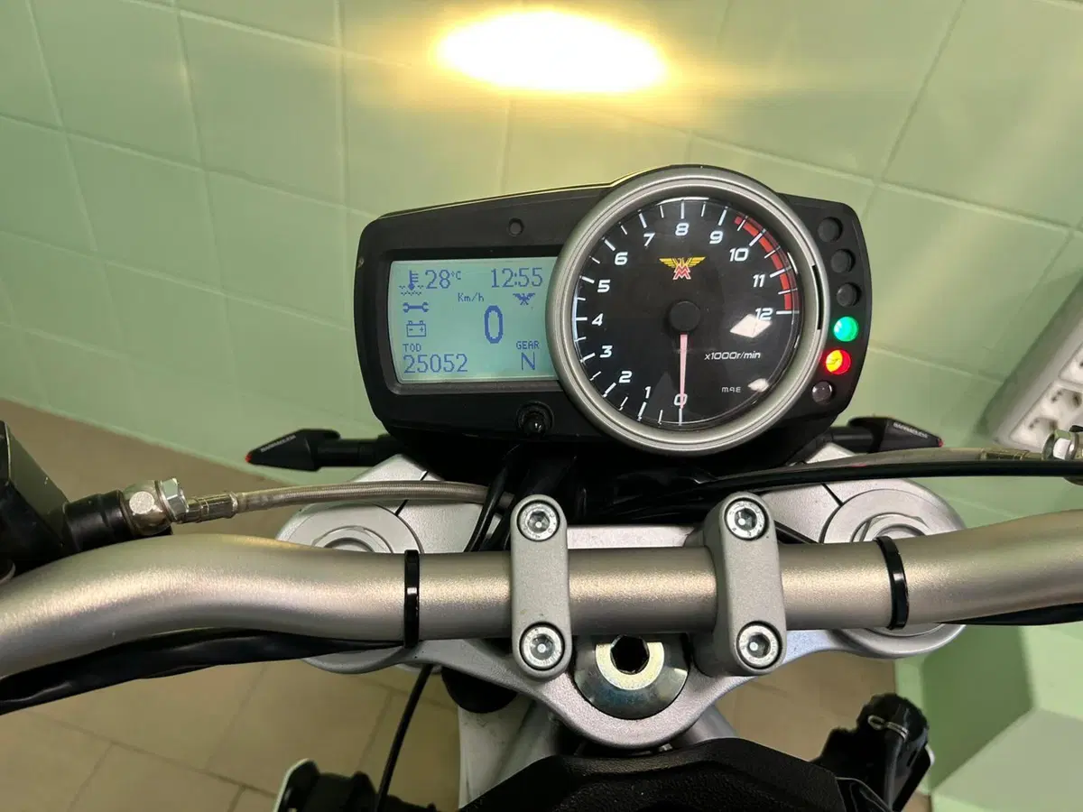 Moto Morini 9 1/2 (2006 - 13) (4)