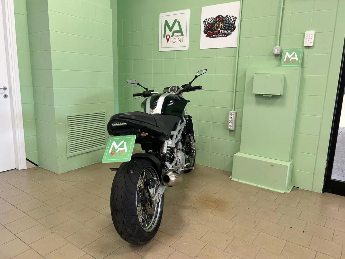 Moto Morini 9 1/2 (2006 - 13) (5)