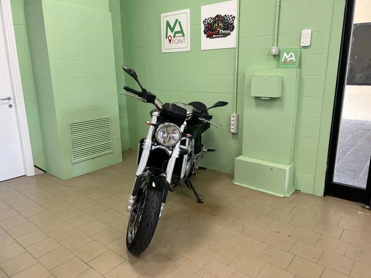 Moto Morini 9 1/2 (2006 - 13) (6)
