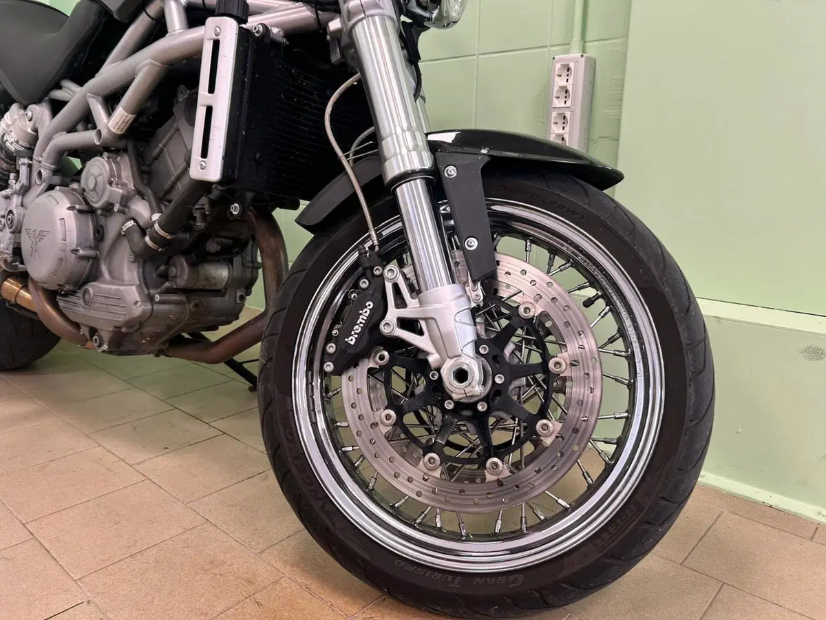 Moto Morini 9 1/2 (2006 - 13) (16)