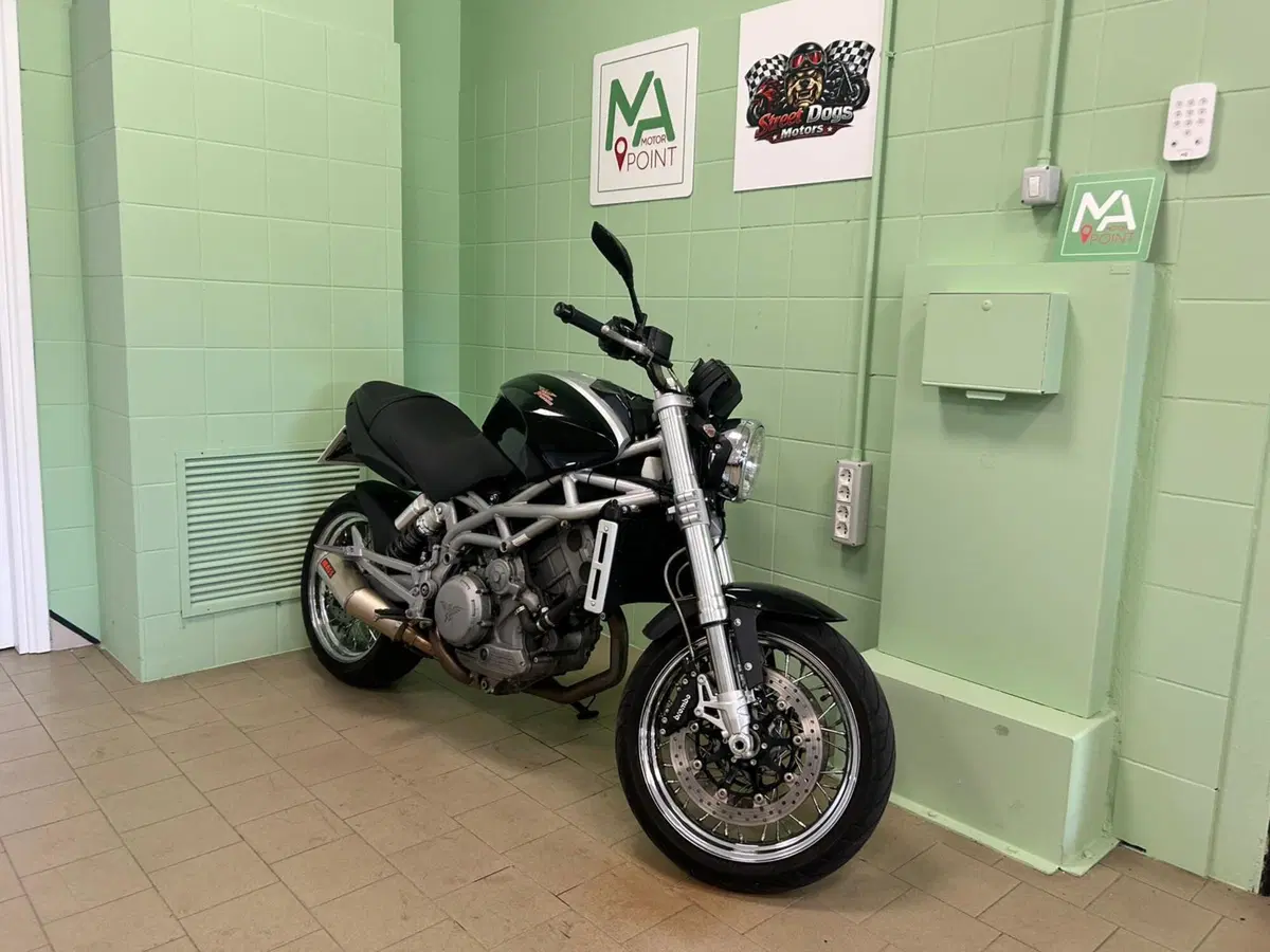 Moto Morini 9 1/2 (2006 - 13) (18)