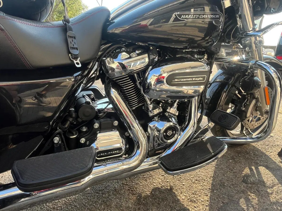 Harley-Davidson 114 Freewheeler (2016) - FLRT (18)