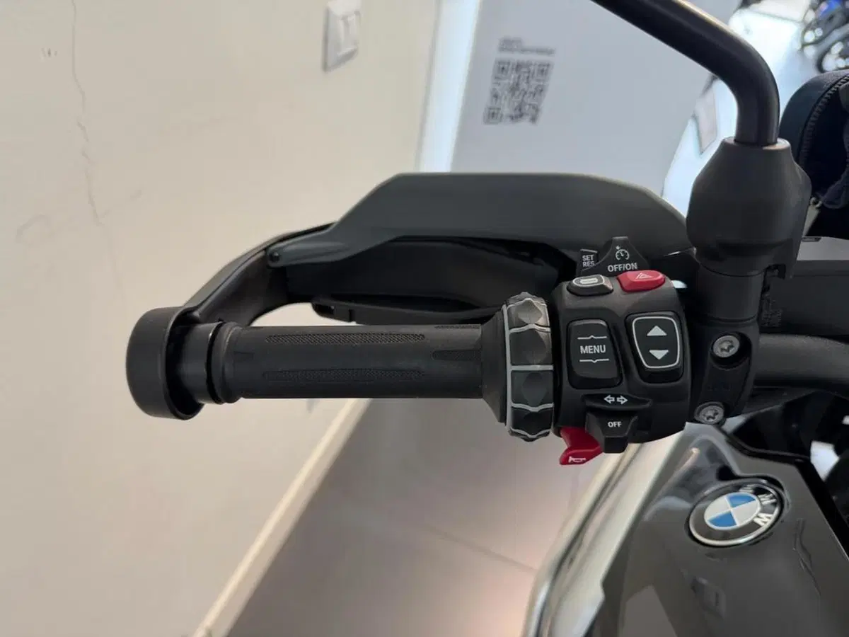 Bmw R 1300 GS (2023 - 26) (9)
