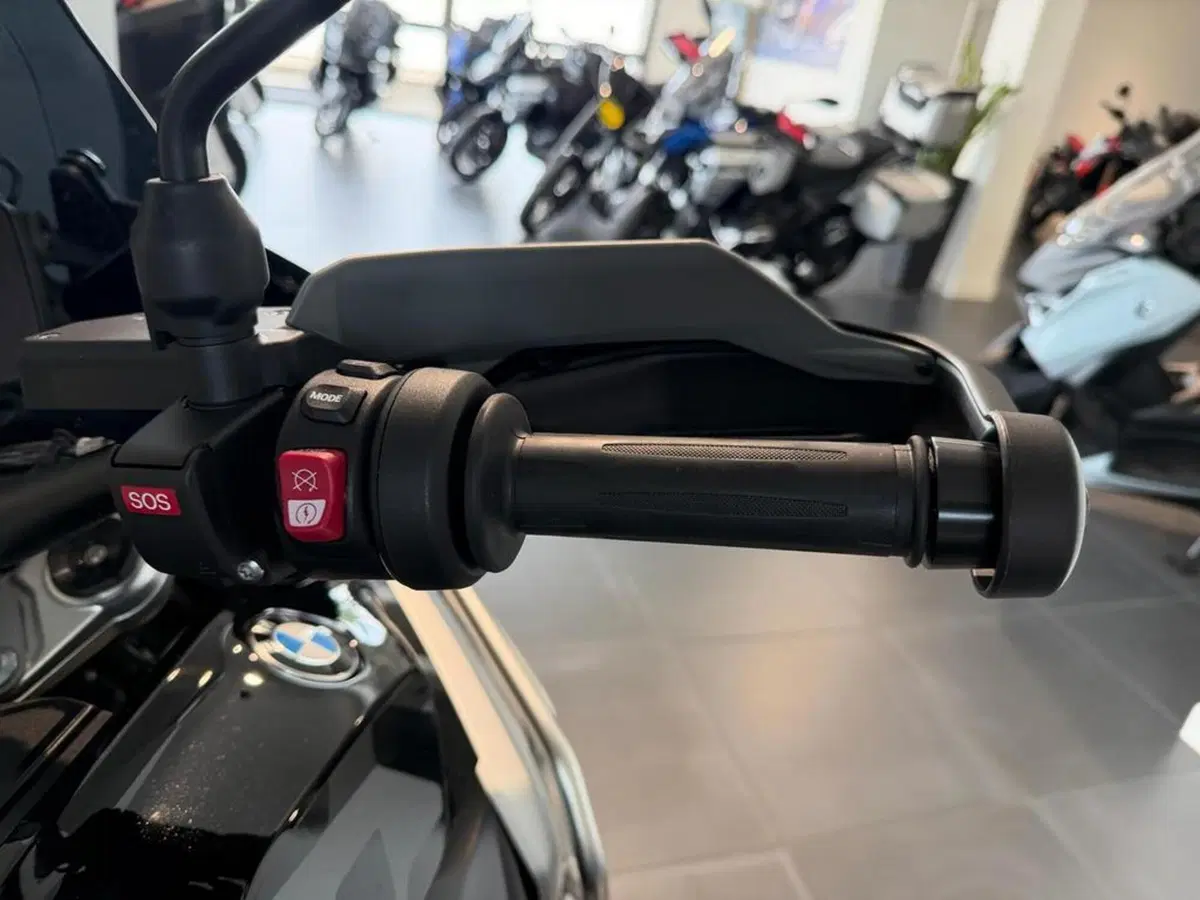Bmw R 1300 GS (2023 - 26) (7)