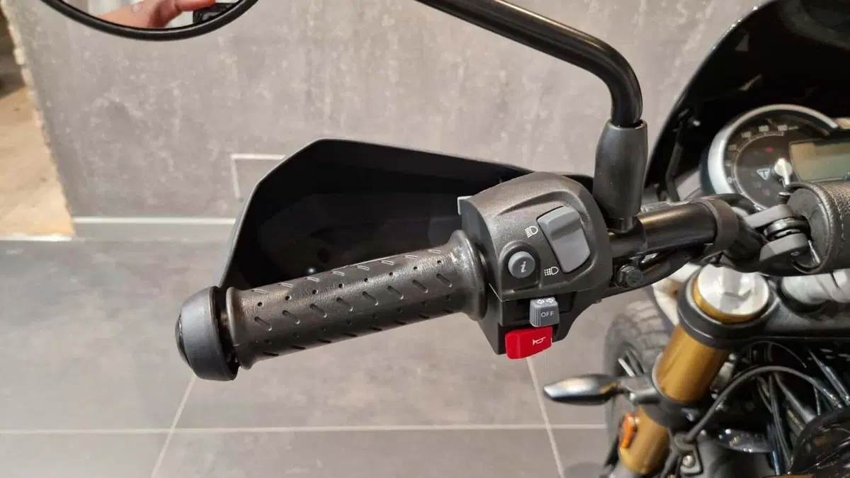Triumph Scrambler 400 XC (2025 - 26) (7)