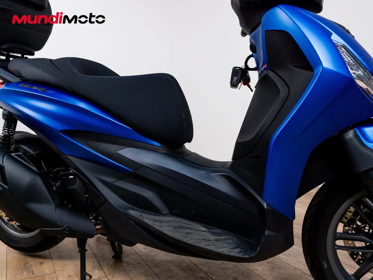Piaggio Beverly 400 S (2025 - 26) (5)