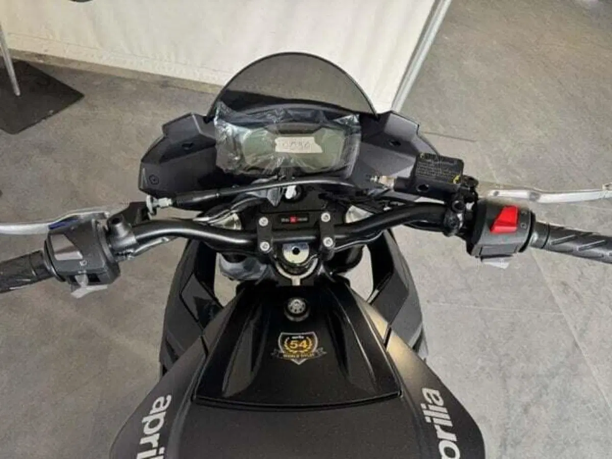Aprilia Tuono 125 (2025 - 26) (5)