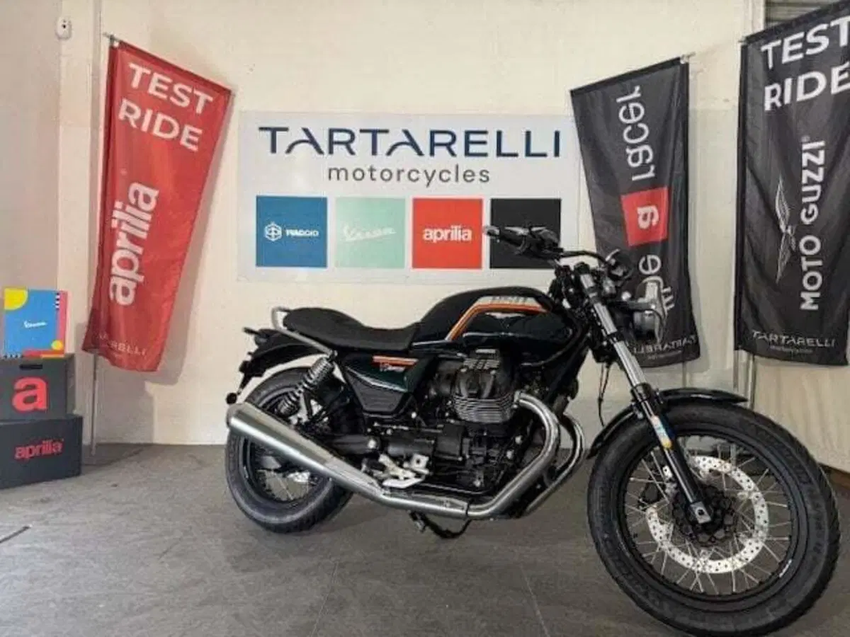 Moto Guzzi V7 Special (2025 - 26) (3)