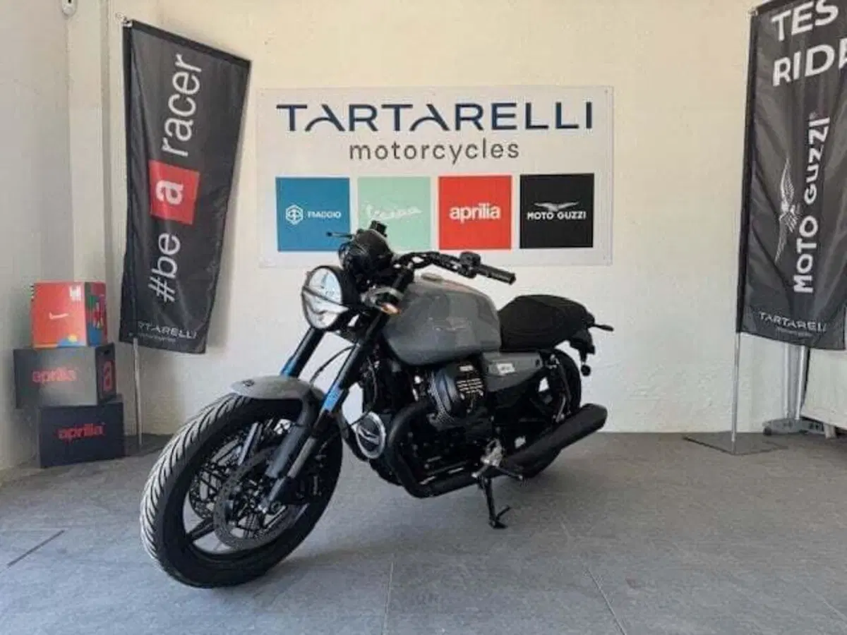 Moto Guzzi V7 Sport (2025 - 26) (2)
