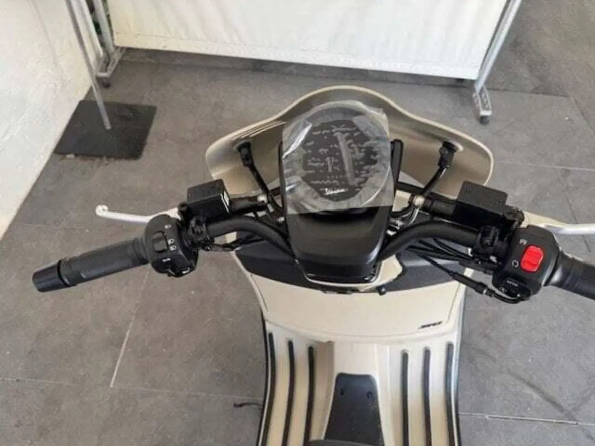 Vespa GTV 310 (2025 - 26) (6)