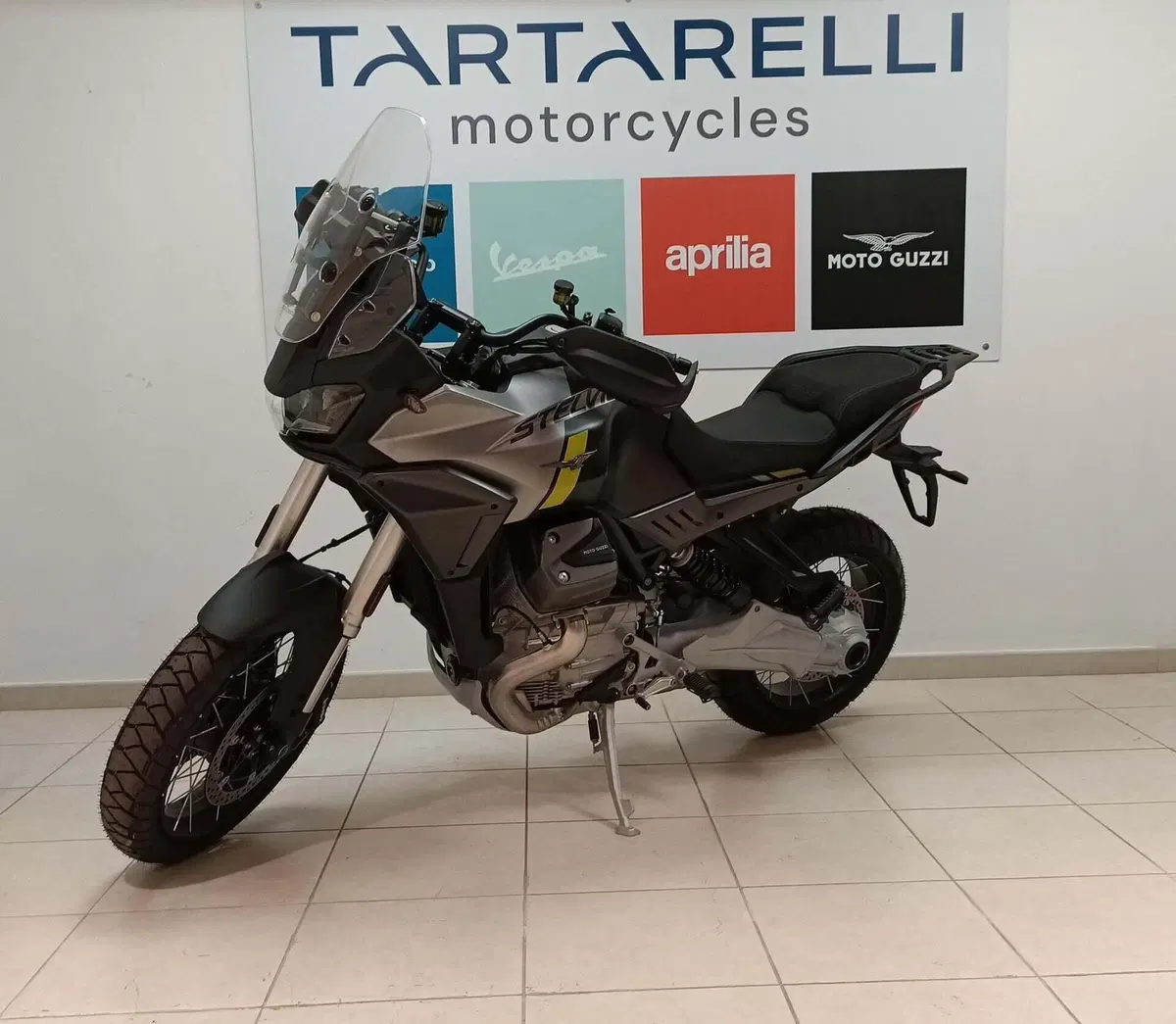 Moto Guzzi Stelvio (2024 - 26) (5)