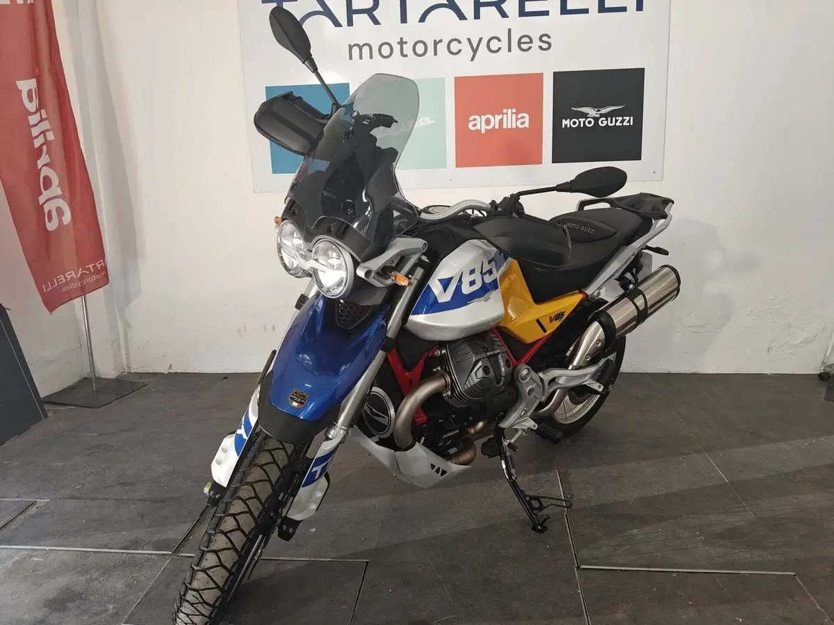 Moto Guzzi V85 TT (2024 - 26) (7)