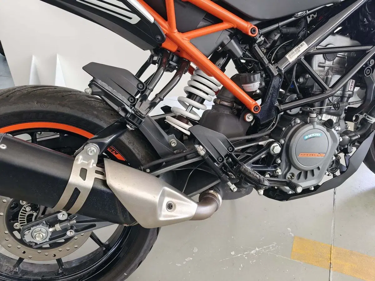 KTM 125 Duke ABS (2017 - 20) (9)