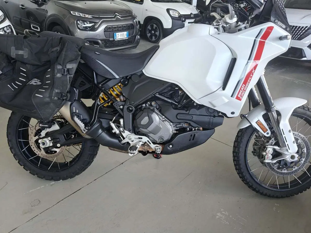 Ducati DesertX (2022 - 25) (10)