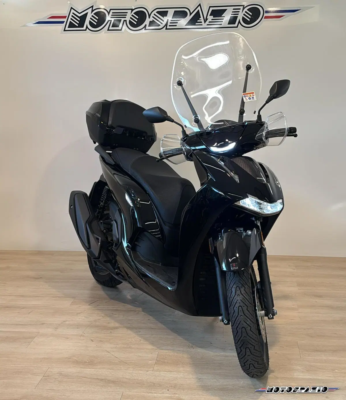 Honda SH 350i GT (2025 - 26) (2)