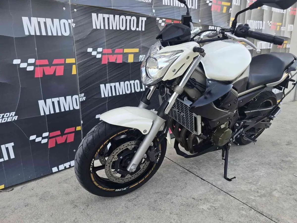 Yamaha XJ6 (2008 - 15) (3)