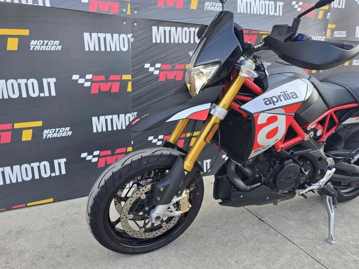 Aprilia Dorsoduro 900 (2017 - 20) (4)