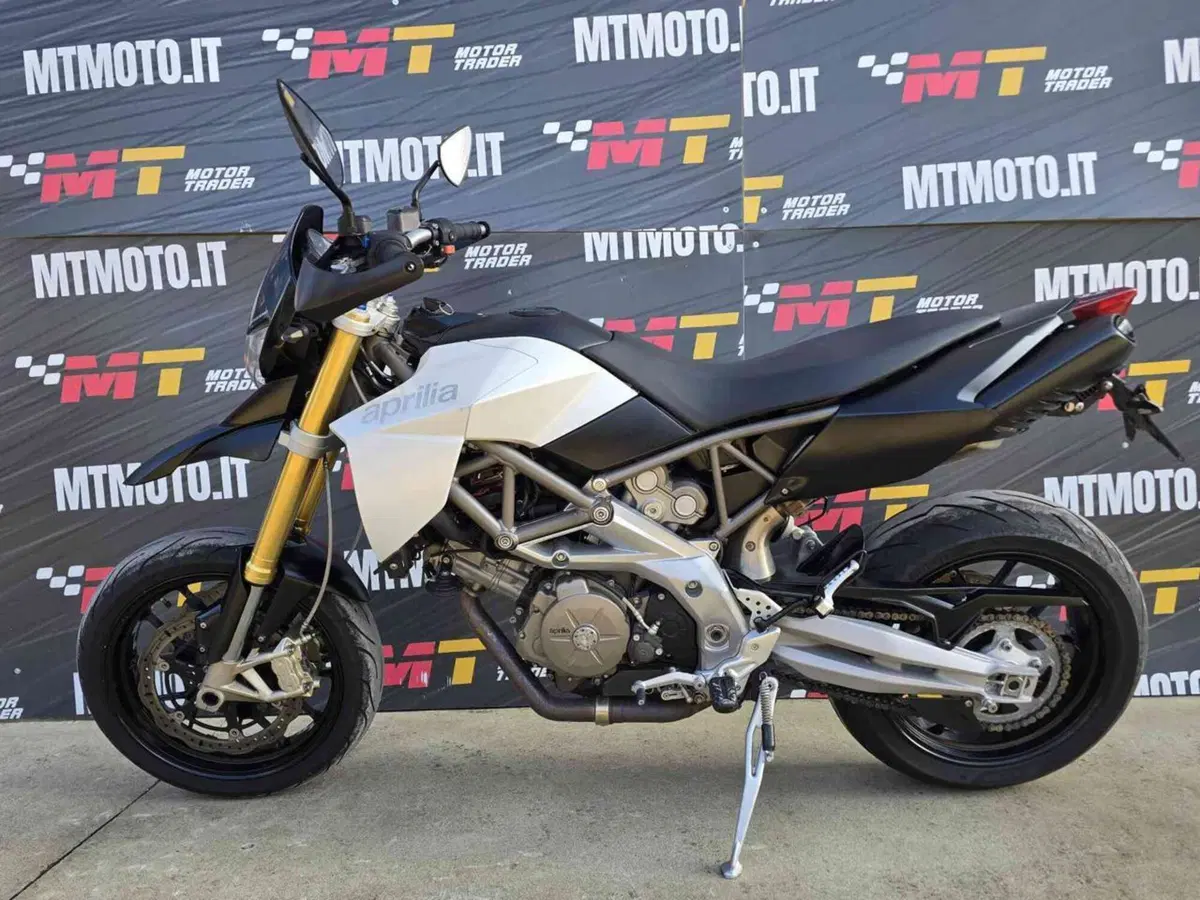 Aprilia Dorsoduro 750 (2009 - 14) (2)
