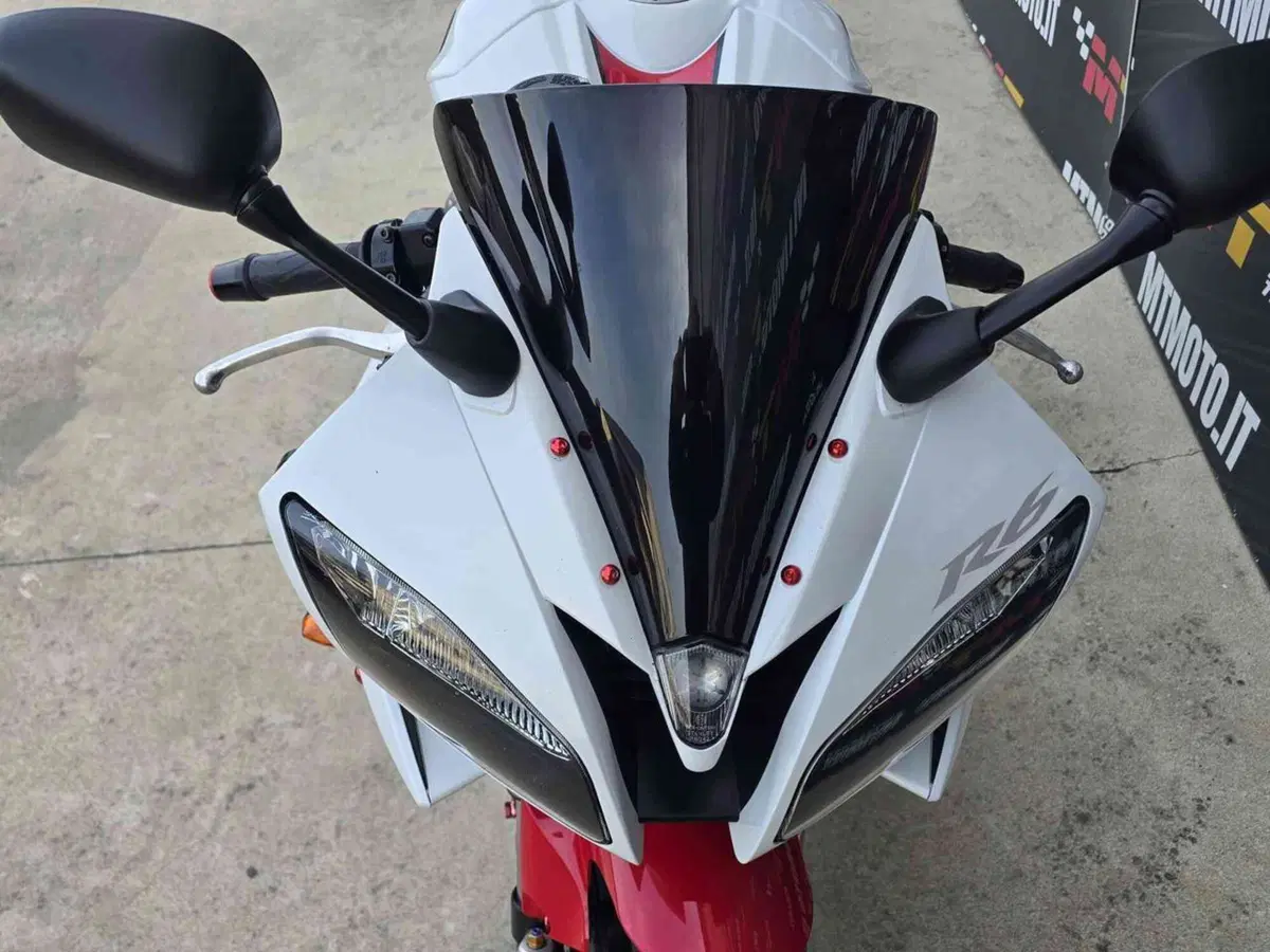 Yamaha YZF R6 (2006 - 07) (7)