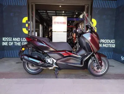 Yamaha X-Max 300 Tech Max (2025 - 26) usata