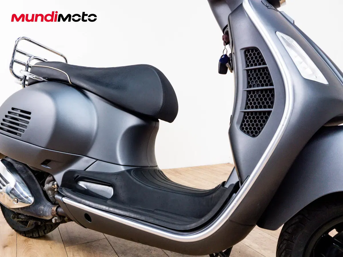Vespa GTS 300 ABS (2014 - 16) (5)