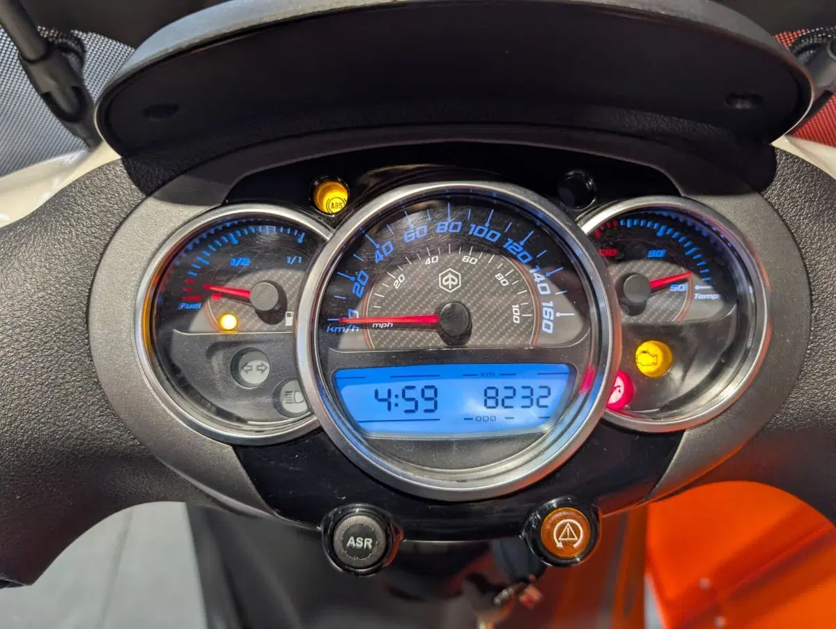 Piaggio Beverly 350 ABS (2016 - 20) (4)