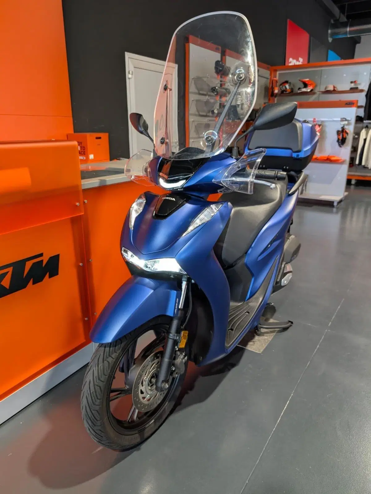 Honda SH 125i Sport (2024 - 25) (2)