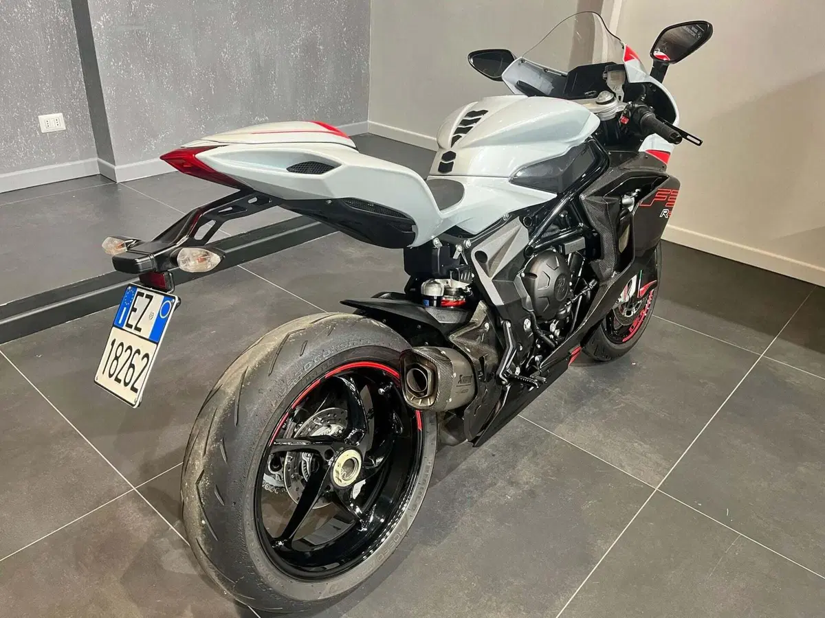 MV Agusta F3 800 RR (2022 - 25) (3)