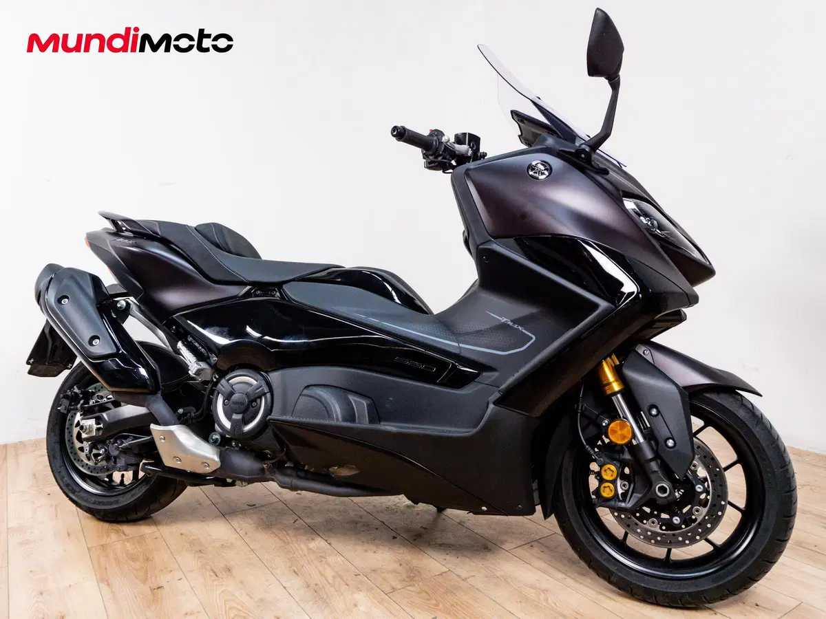 Yamaha T-Max 560 Tech Max (2025 - 26) (2)