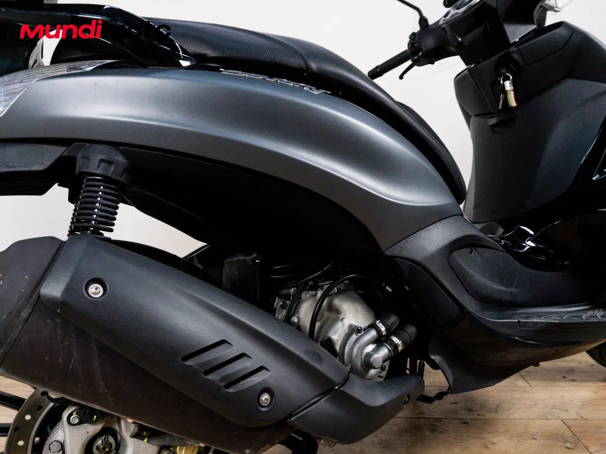 Piaggio Beverly 350 SportTouring ie (2011 - 15) (4)
