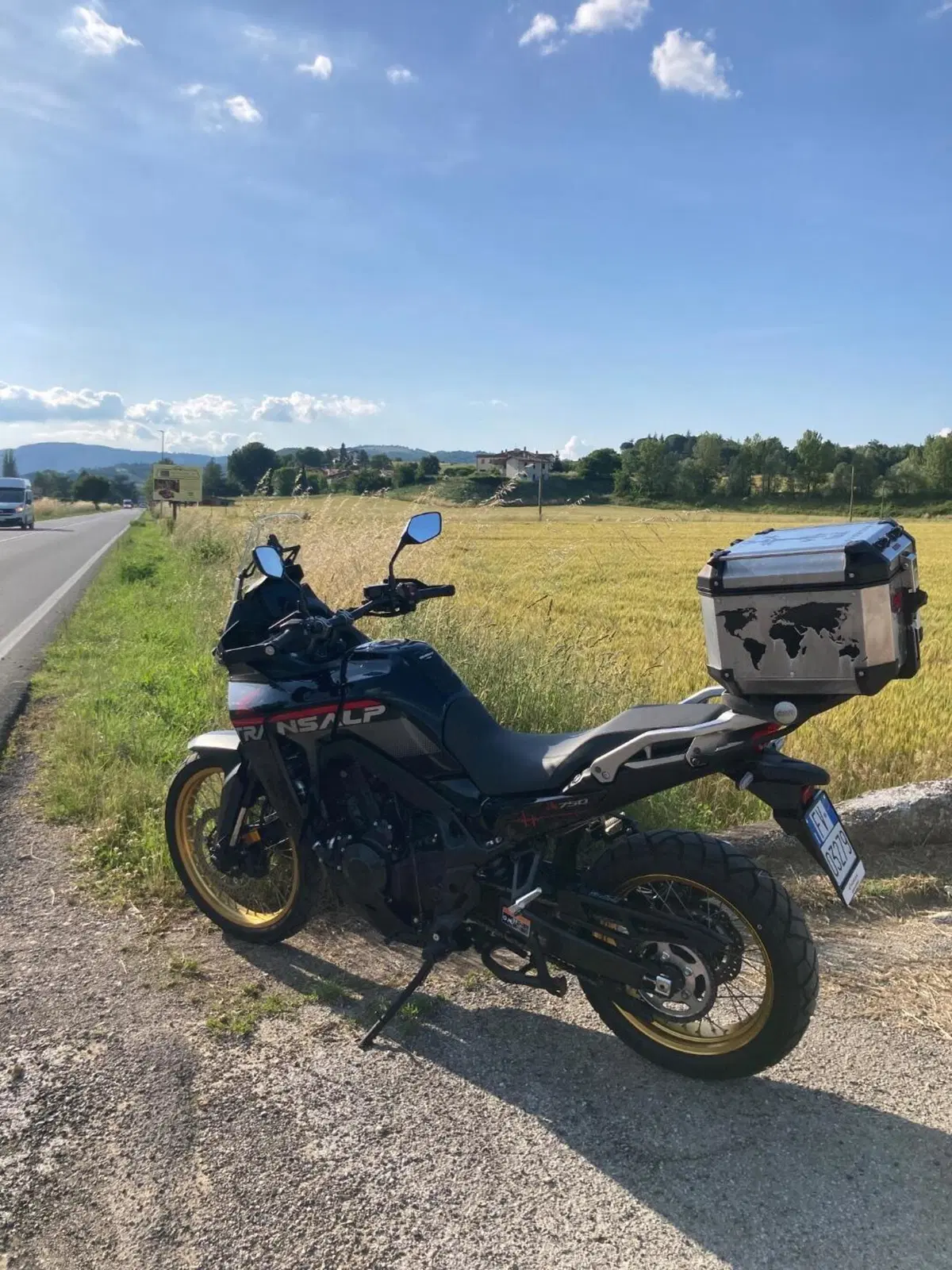 Honda Transalp XL750 (2025) (5)