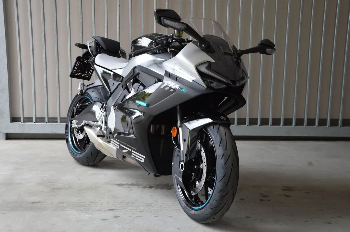 CFMOTO 675SR-R (2025 - 26)