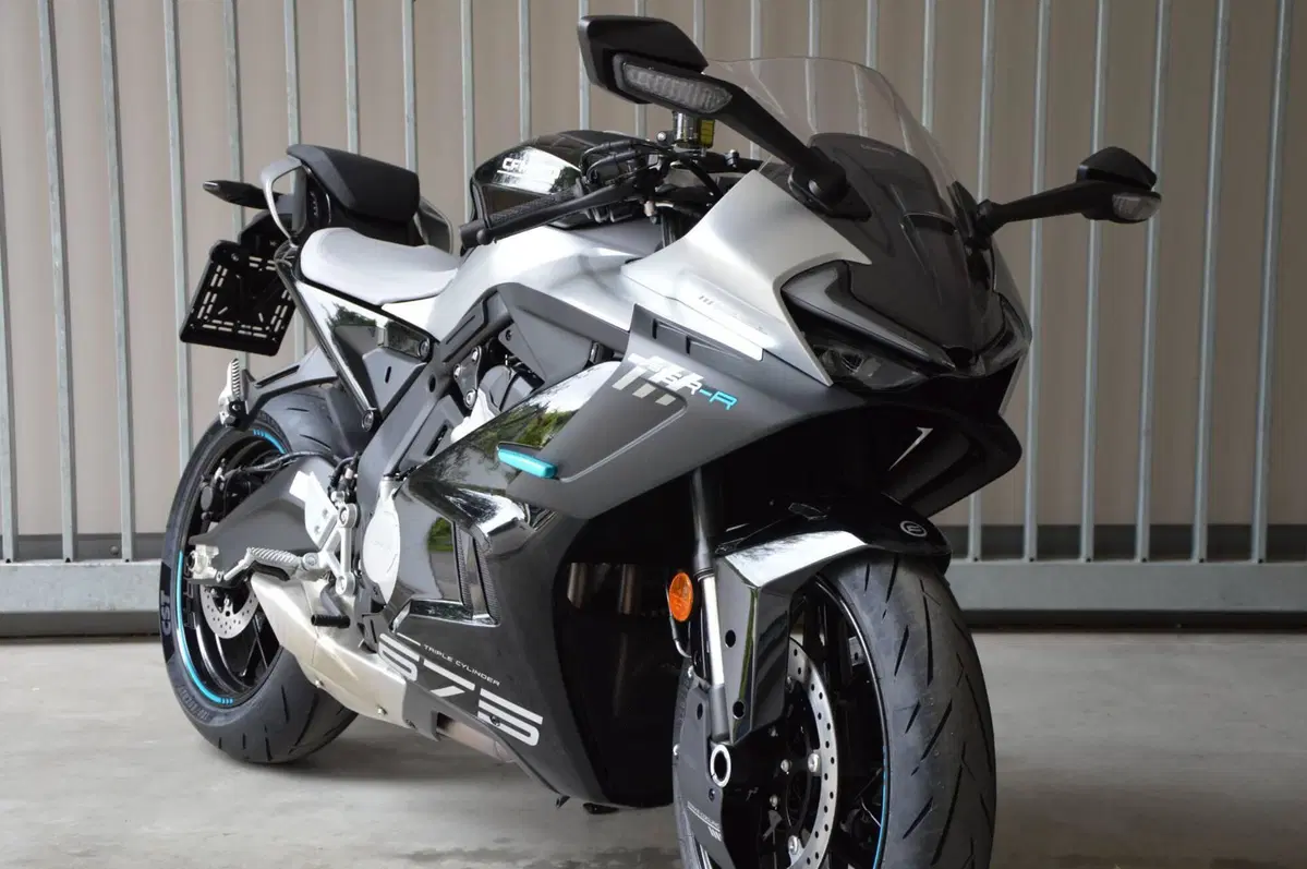 CFMOTO 675SR-R (2025 - 26) (2)