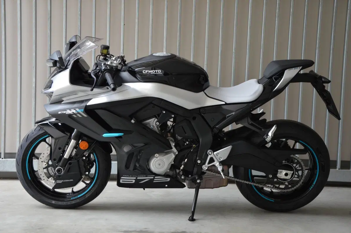 CFMOTO 675SR-R (2025 - 26) (7)