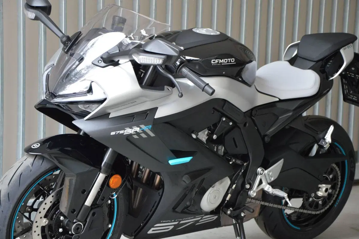 CFMOTO 675SR-R (2025 - 26) (10)