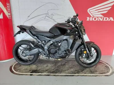 Yamaha MT-09 (2024 - 26) usata