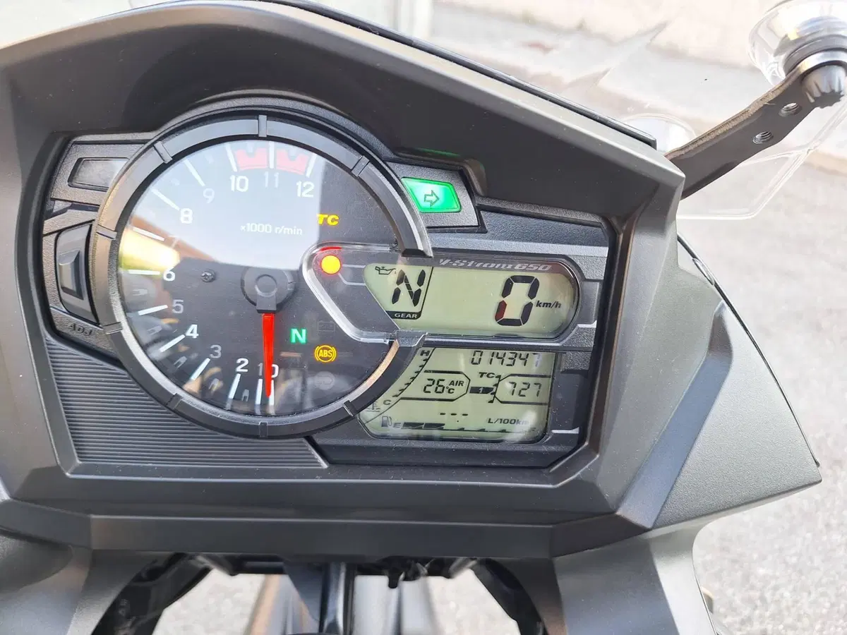 Suzuki V-Strom 650XT (2021 - 25) (13)