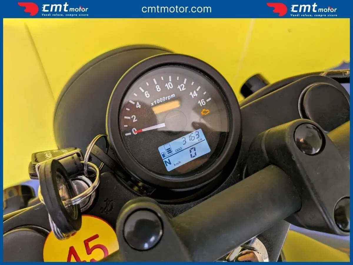 Brixton Motorcycles Cromwell 125 CBS (2021 - 26) (5)