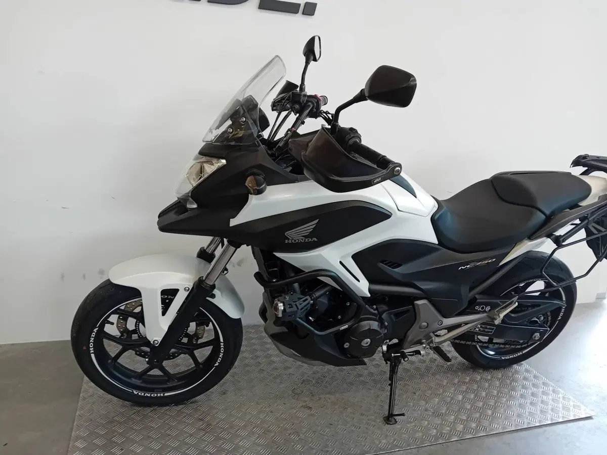 Honda NC 750 X ABS (2014 - 15) (4)