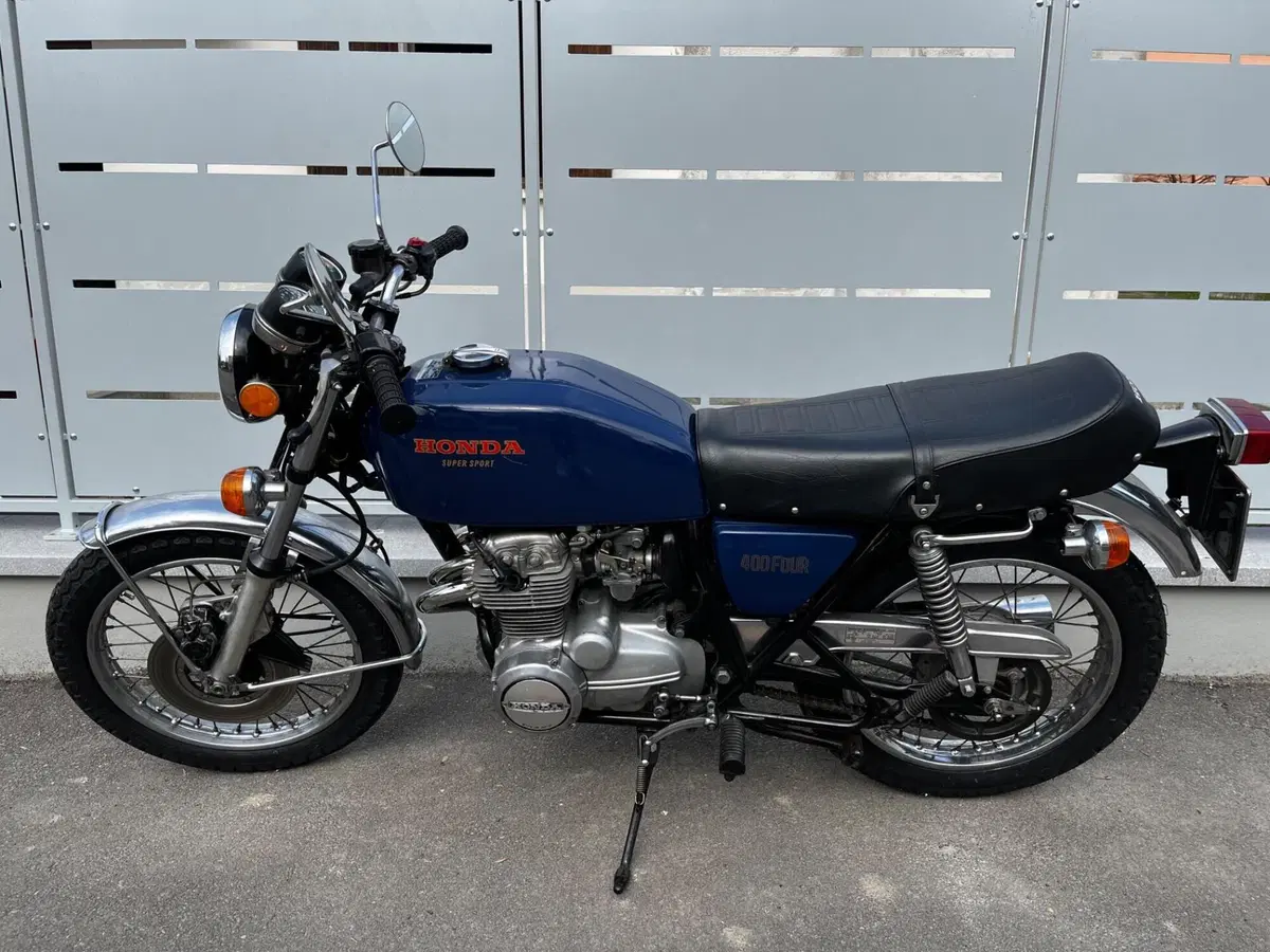 Honda Cb400 four  (2)