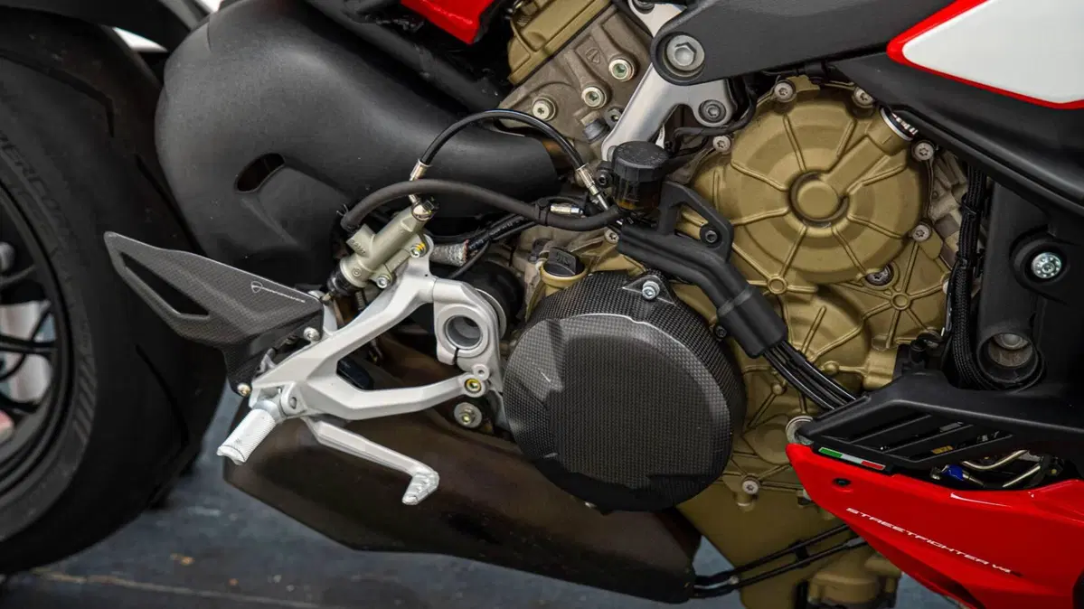 Ducati Streetfighter V4 S (2023 - 24) (16)