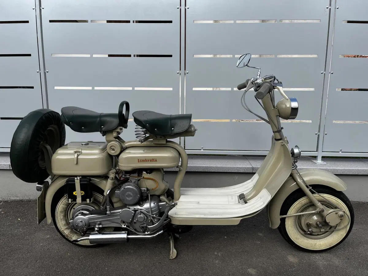 Lambretta Innocenti 150d  (2)